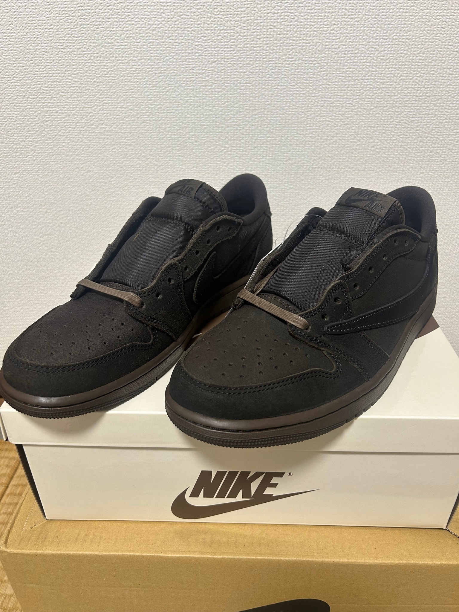 Travis Scott × Nike Air Jordan 1 Low OG SP "Velvet Brown and Dark Mocha"