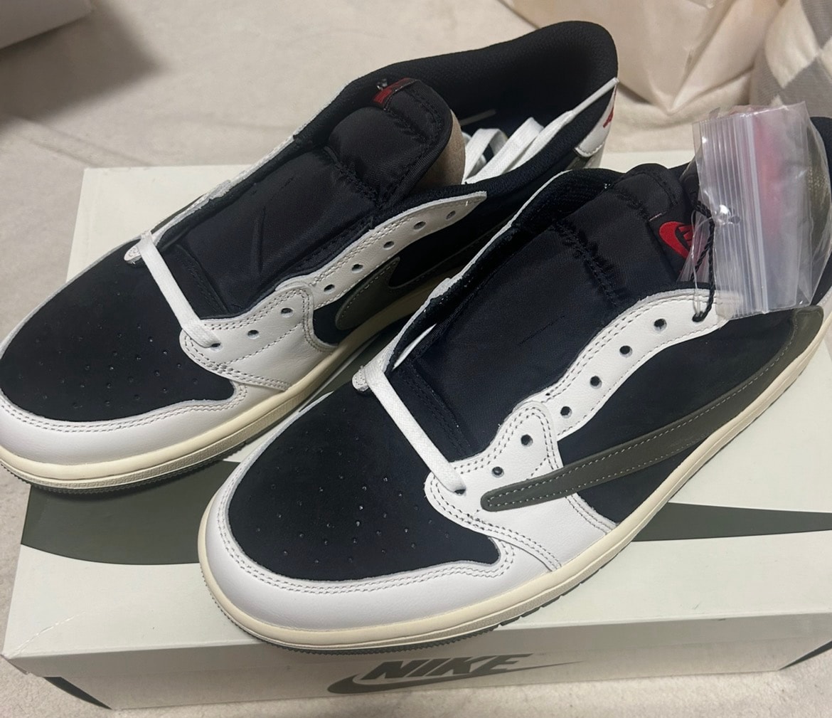 Travis Scott × Nike Women's Air Jordan 1 Low OG "Medium Olive"