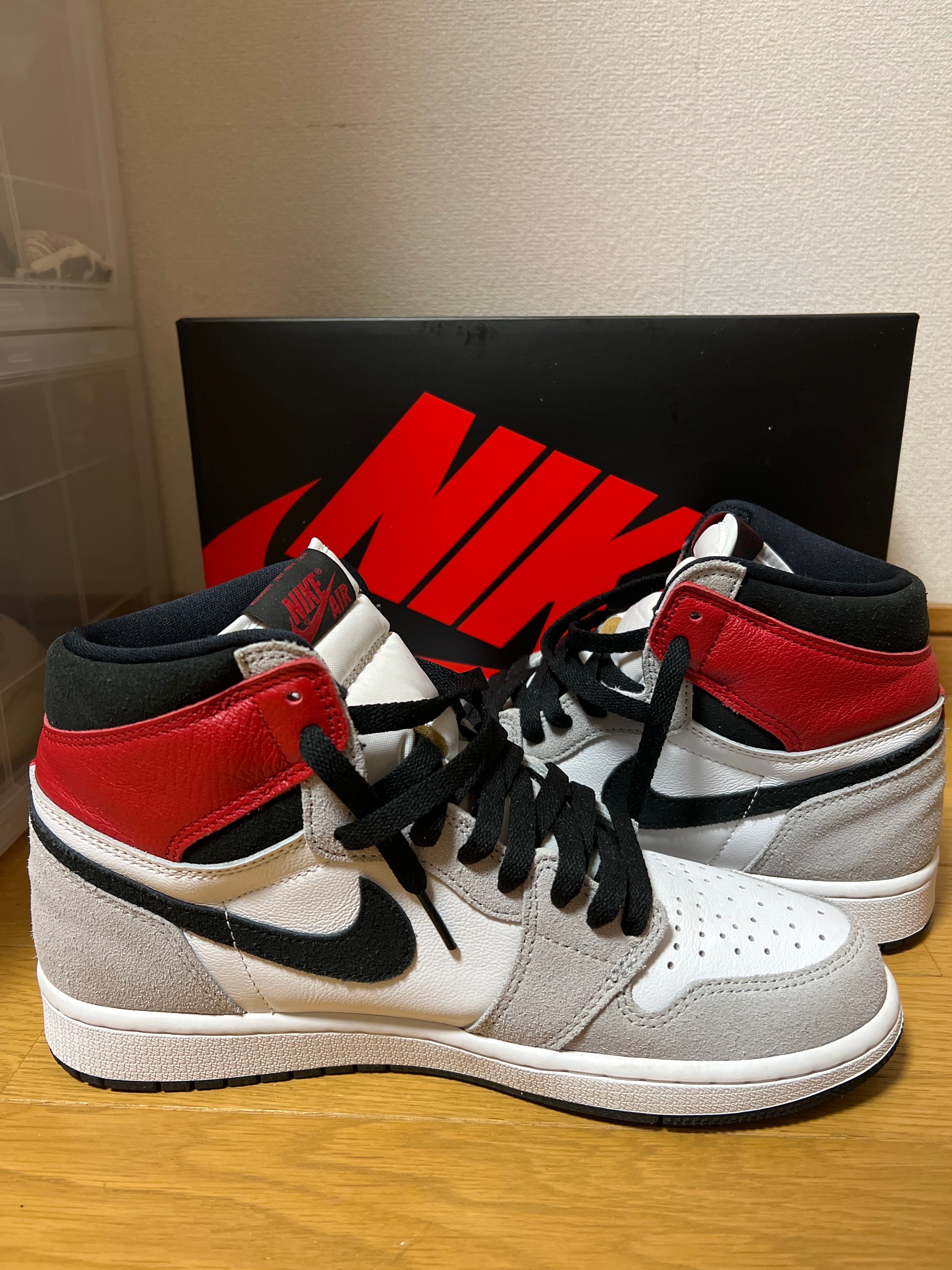 Nike Air Jordan 1 High OG "White/Black/Light Smoke Grey"