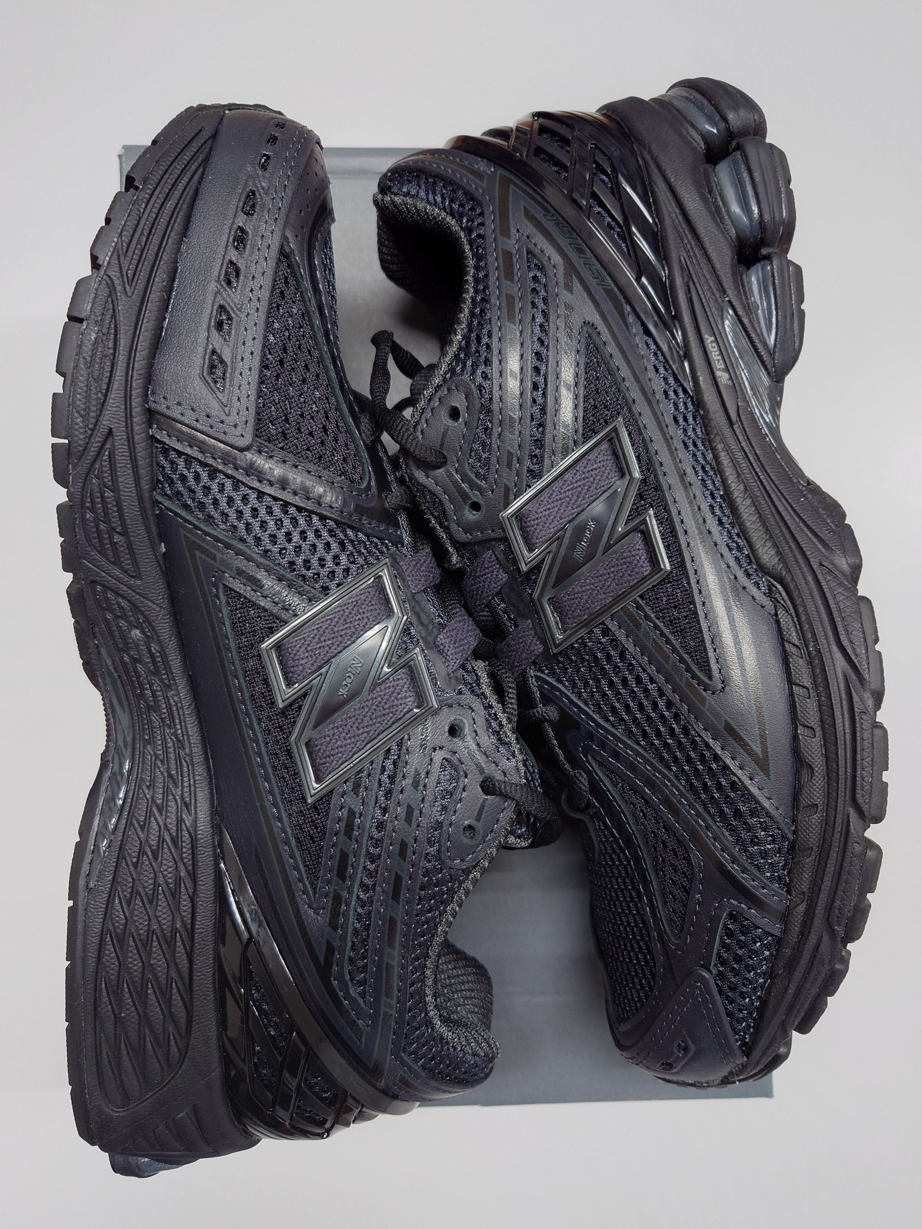 COMME des GARCONS HOMME × New Balance 1906R "Black"