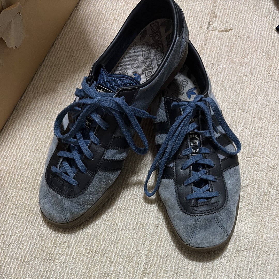 アディダス ロンドン "プリラブドインク/コアブラック/ガム"