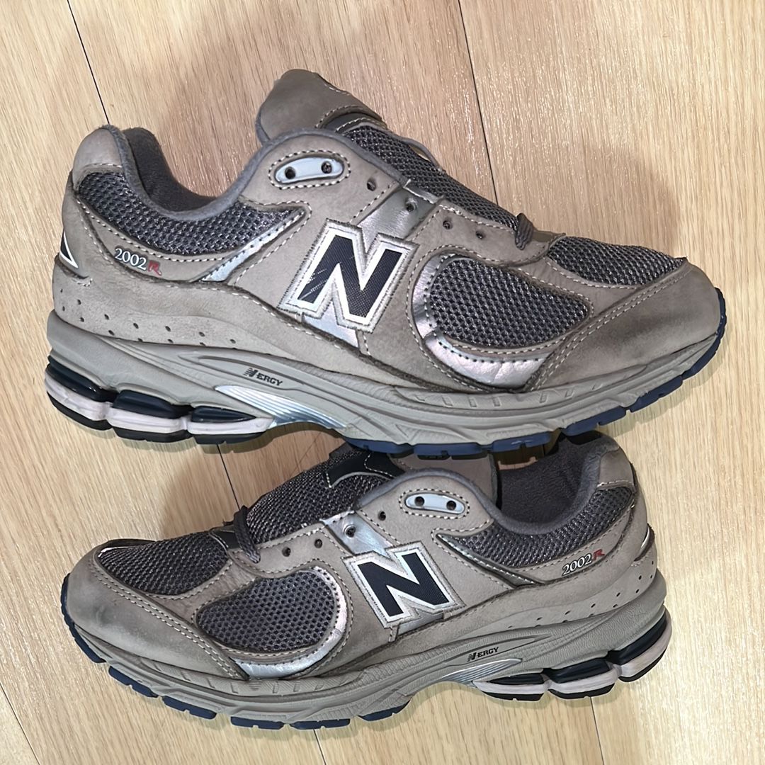 New Balance 2002R "Gray"