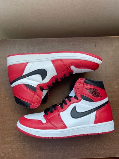 Nike Air Jordan 1 Retro High "Chicago" (2015)