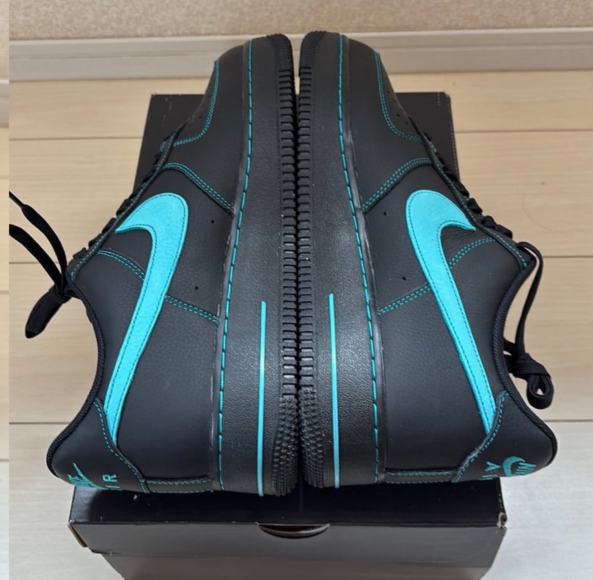 Nike Air Force 1 Low "Black Tiffany"