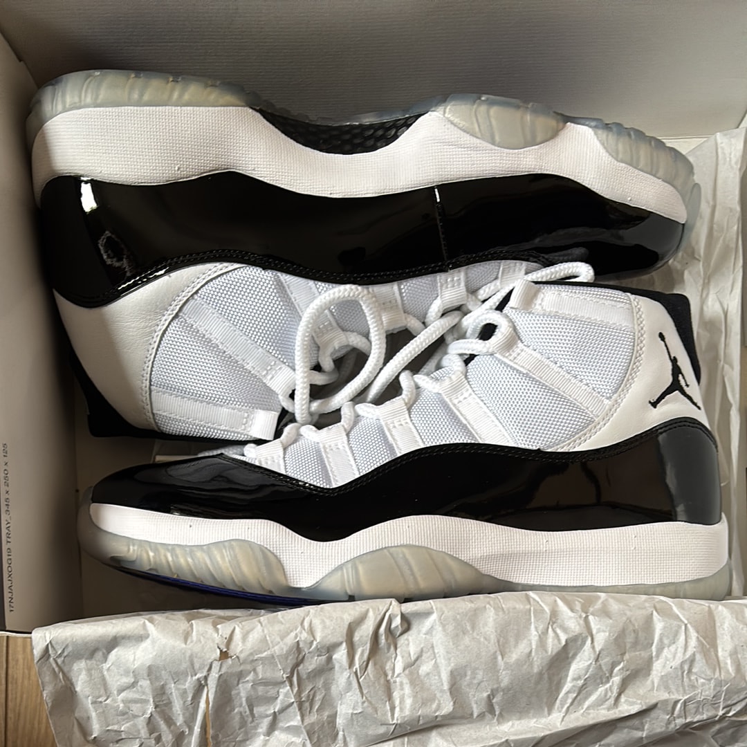 ナイキ エアジョーダン11 レトロ "コンコルド" (2018)