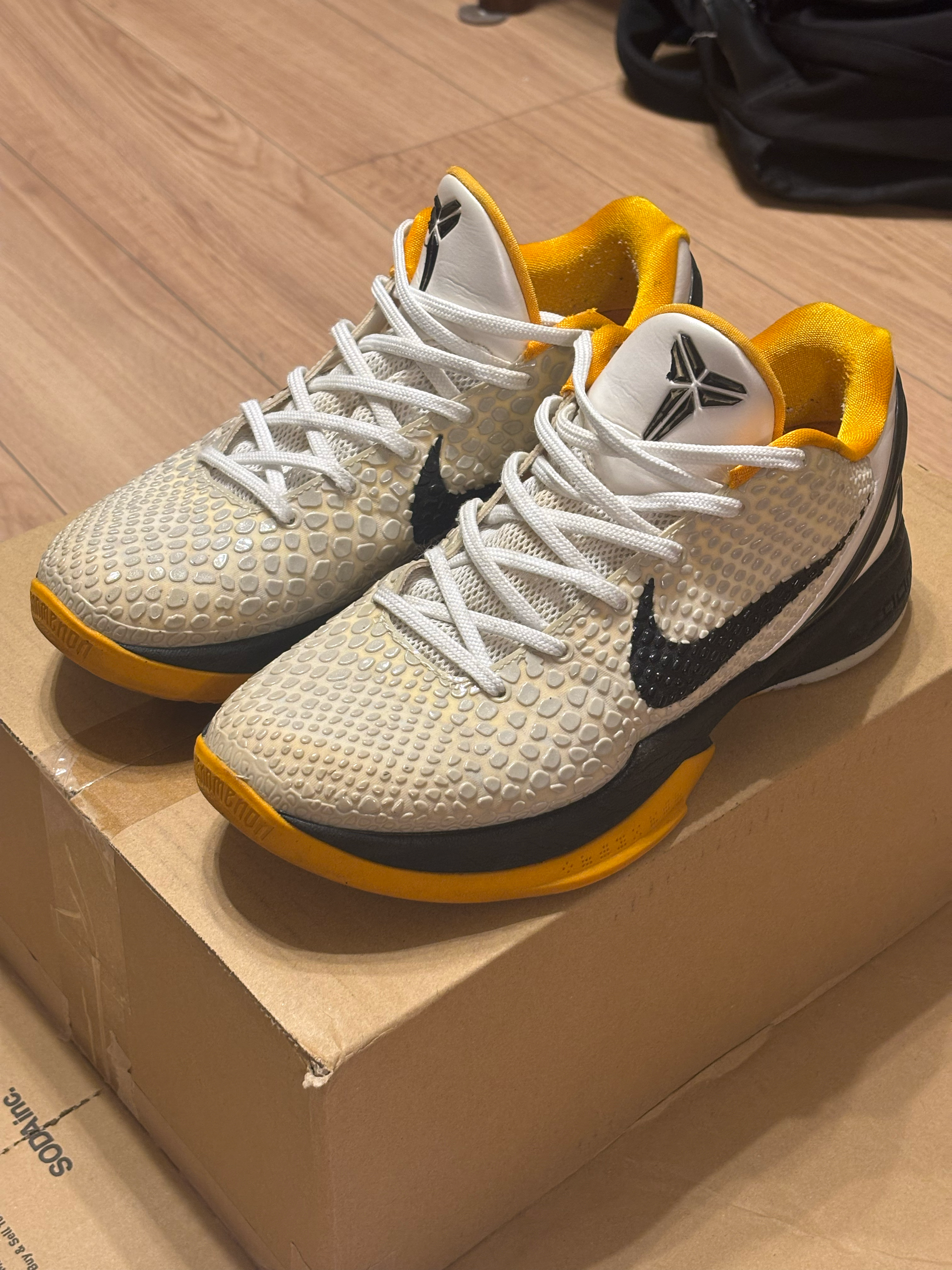 Nike Kobe 6 Protro "Pop"