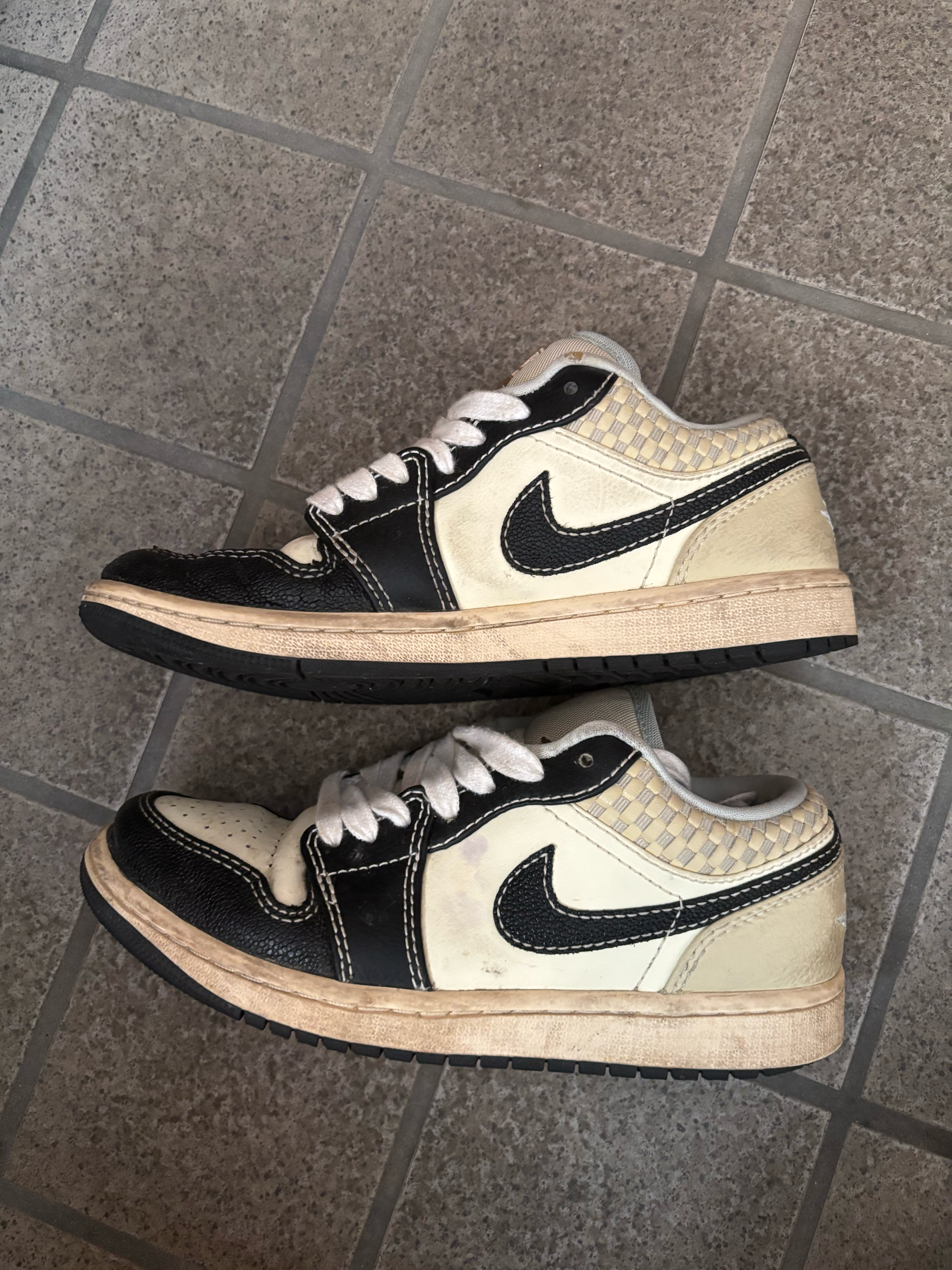 Nike Air Jordan 1 Retro Low SE "Coconut Milk/Glacier Blue"