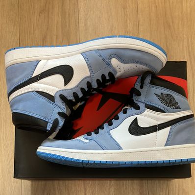 Nike Air Jordan 1 High OG "University Blue"