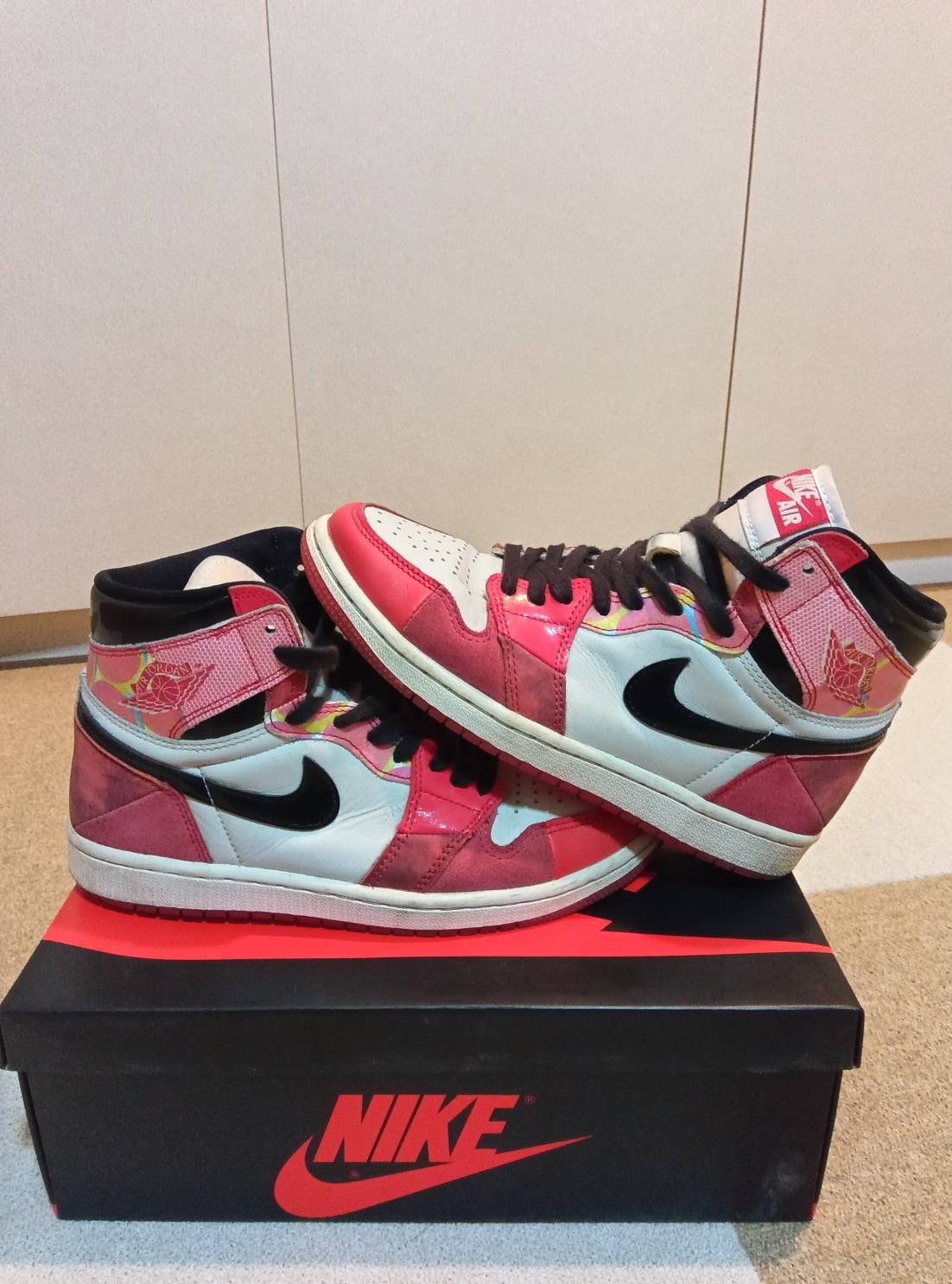 Spider-Man × Nike Air Jordan 1 Retro High OG SP "Spider-Man: Across the Spider-Verse/University Red"