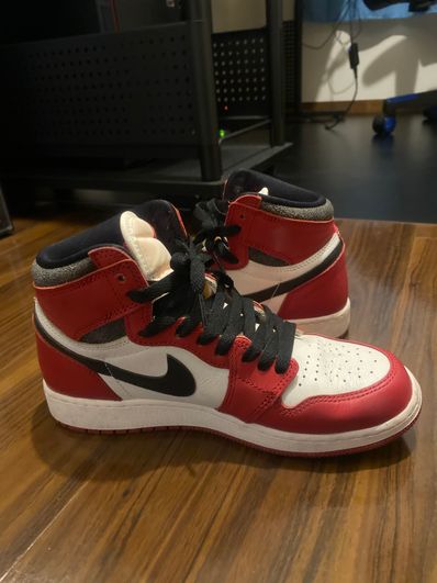 Nike GS Air Jordan 1 High OG "Lost & Found/Chicago"