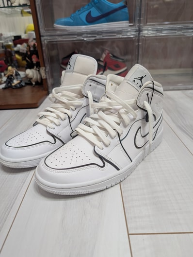 Nike Women's Air Jordan 1 Mid "White/Black"