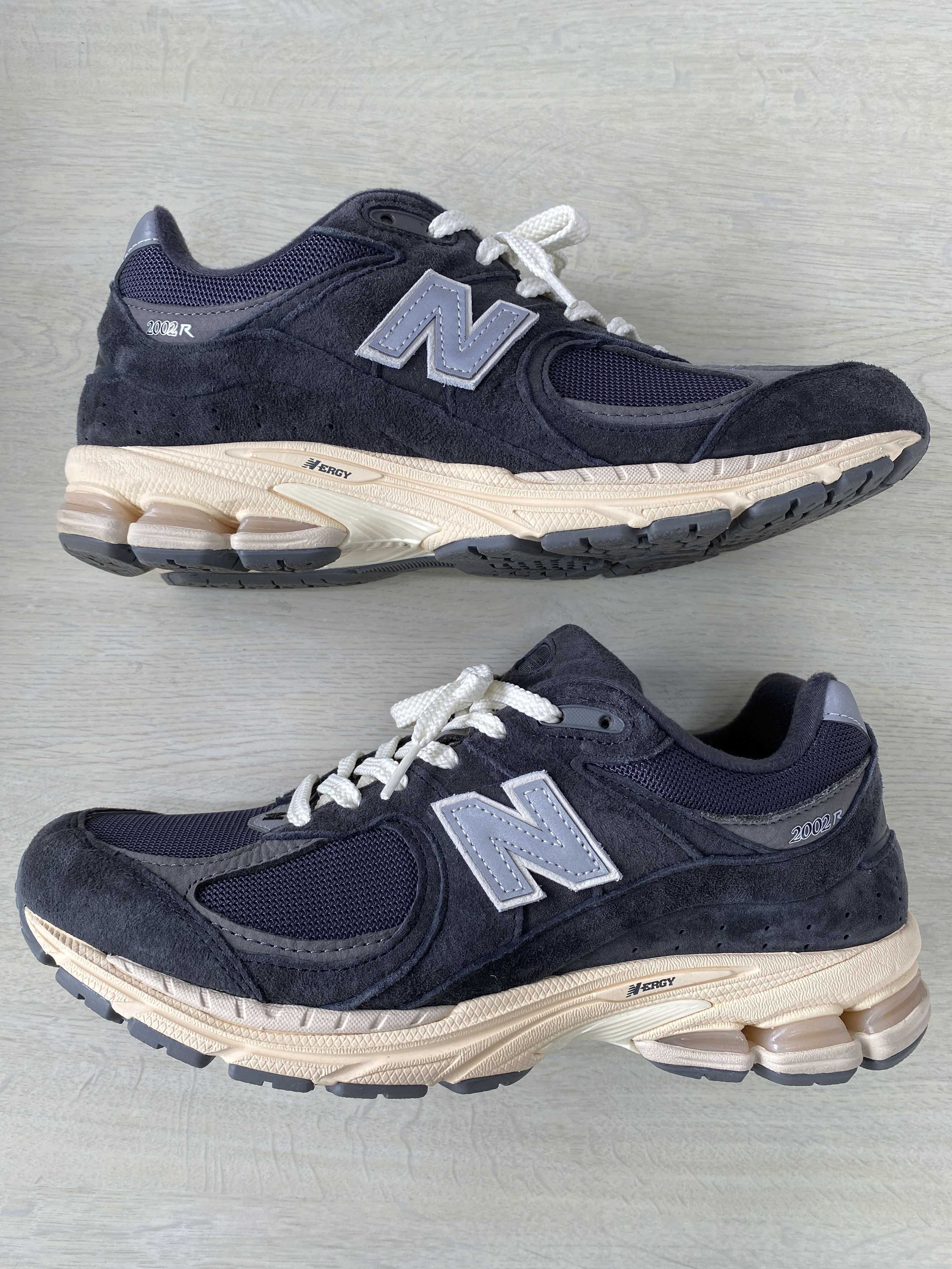 New Balance 2002R "Phantom"