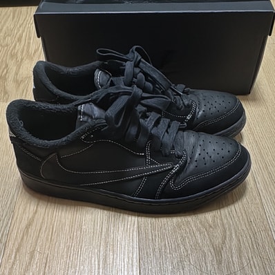 Travis Scott × Nike Air Jordan 1 Low OG SP "Black Phantom"
