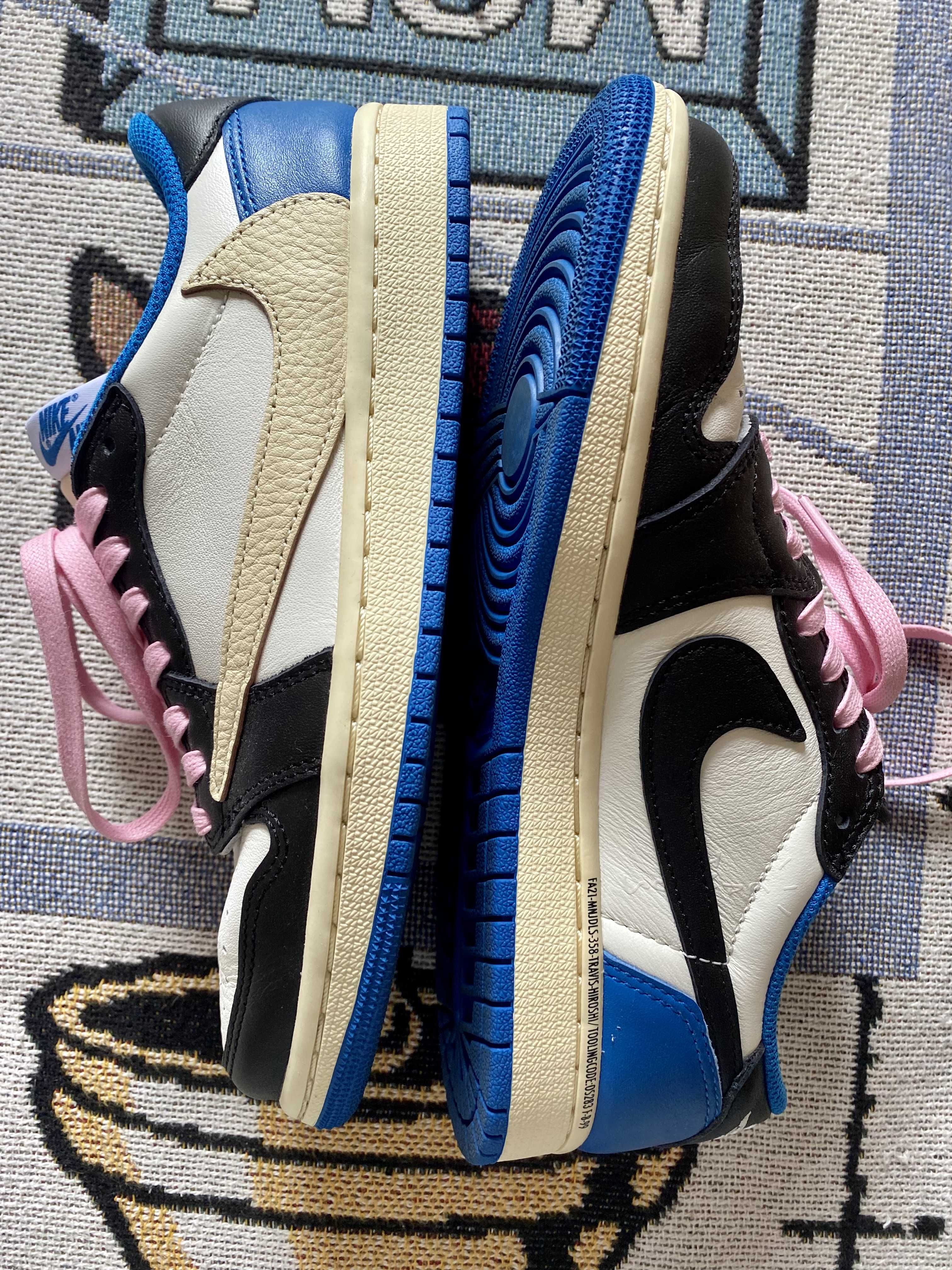 Travis Scott × fragment design × Nike Air Jordan 1 Low OG SP "Military Blue"