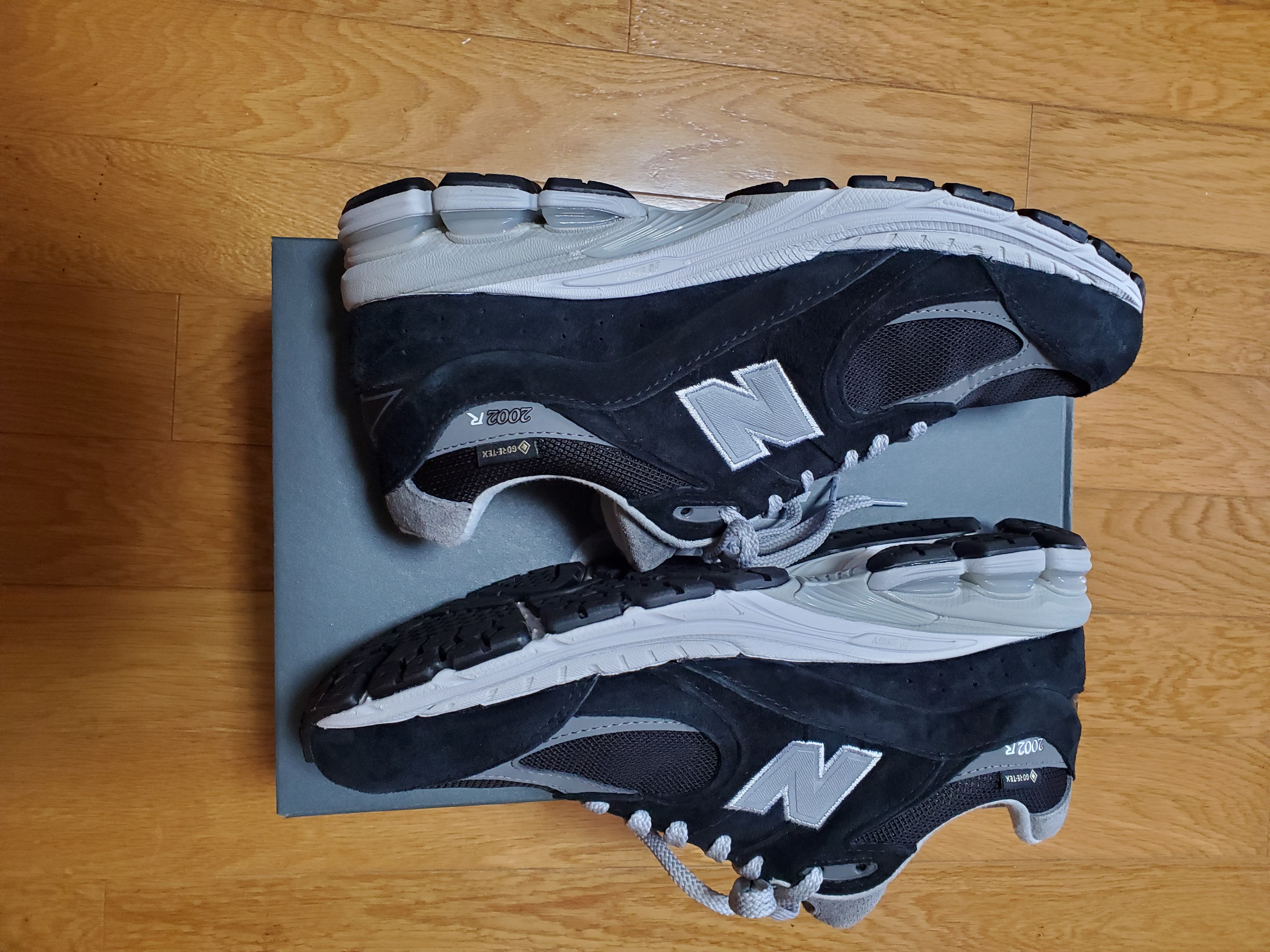 New Balance 2002R GORE-TEX "Black/Gray"