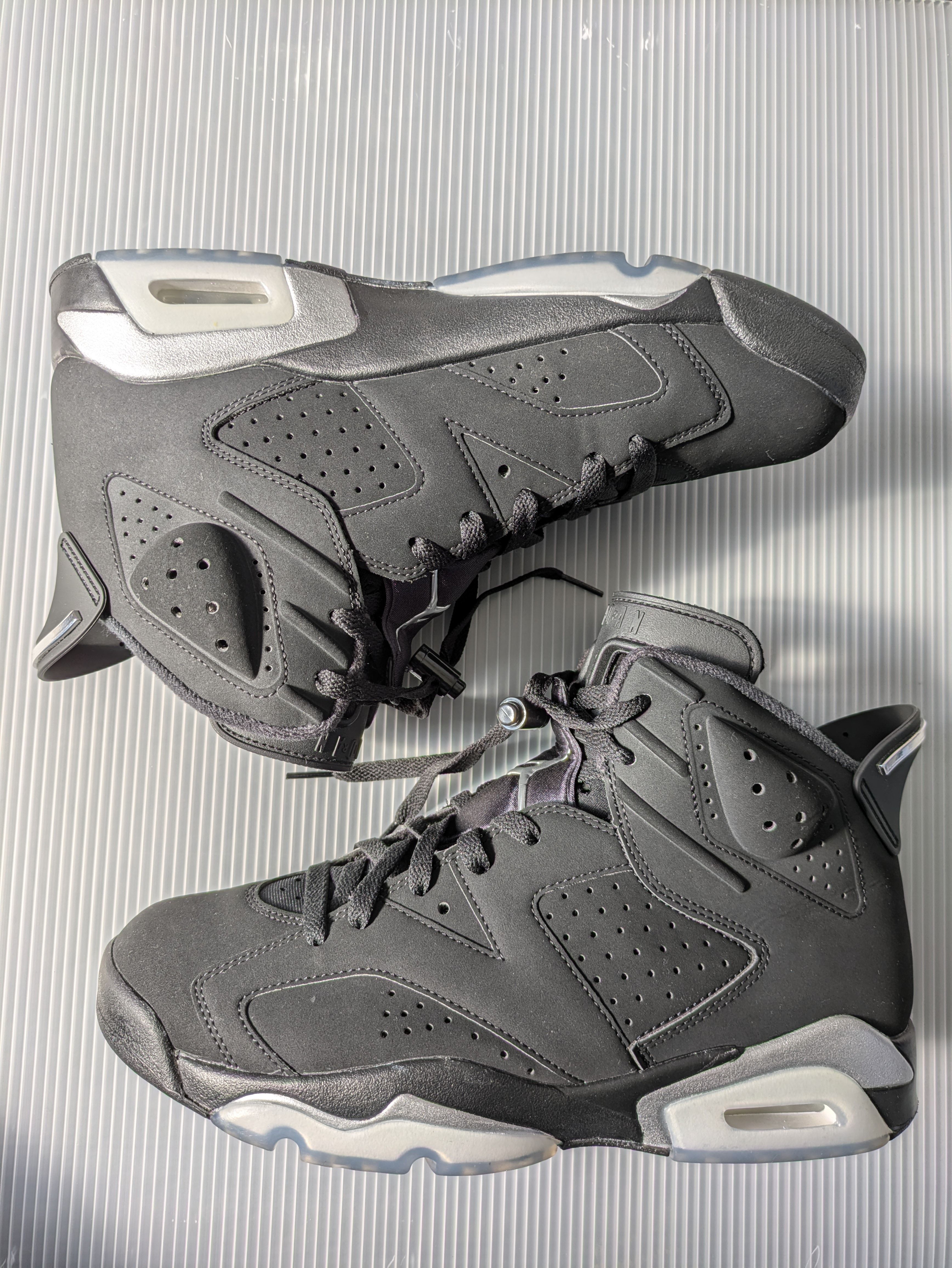 Nike Air Jordan 6 Retro "Metallic Silver"