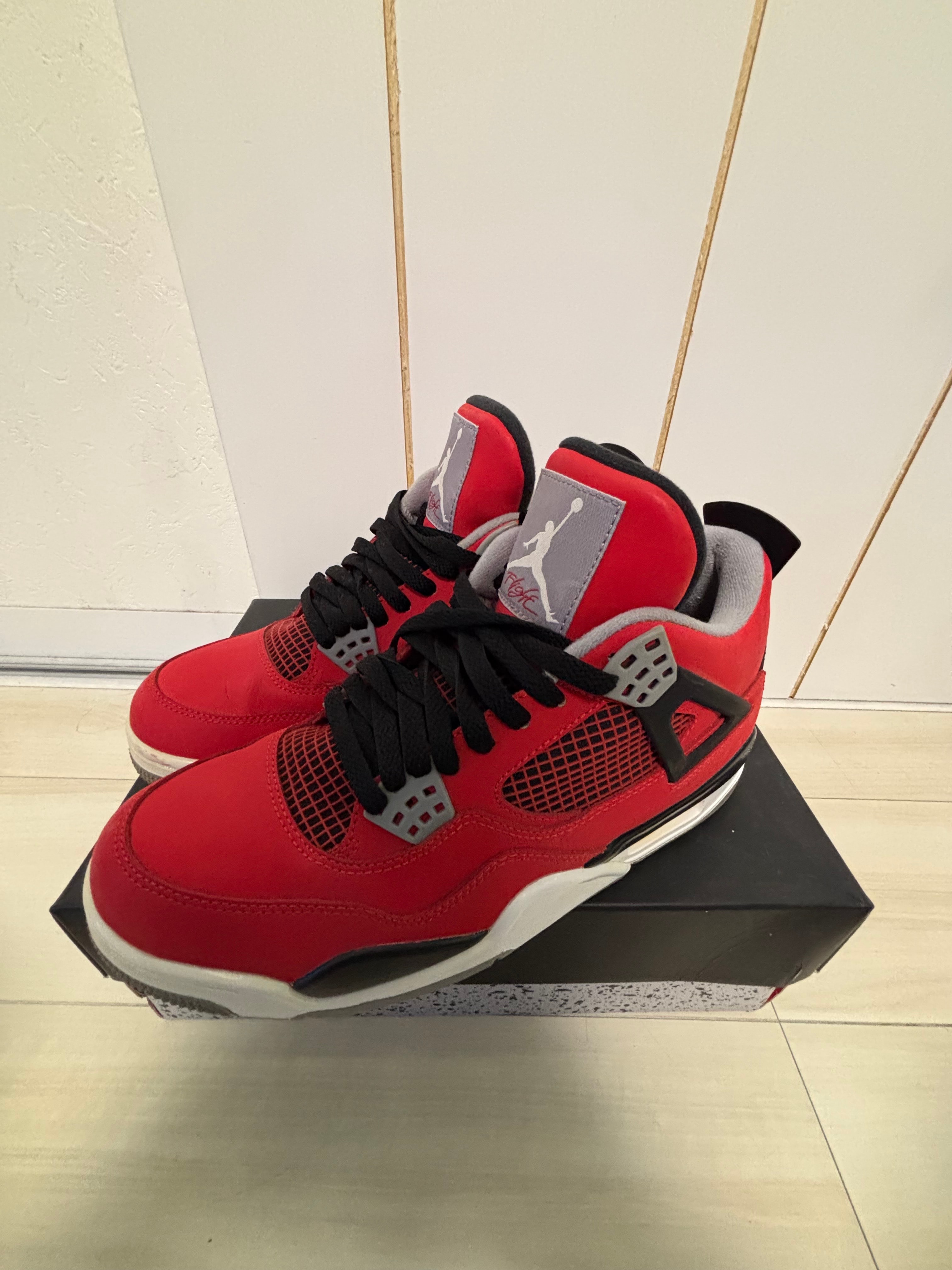 エアジョーダン4(AJ4) 人気の新作/中古通販【スニーカーダンク】