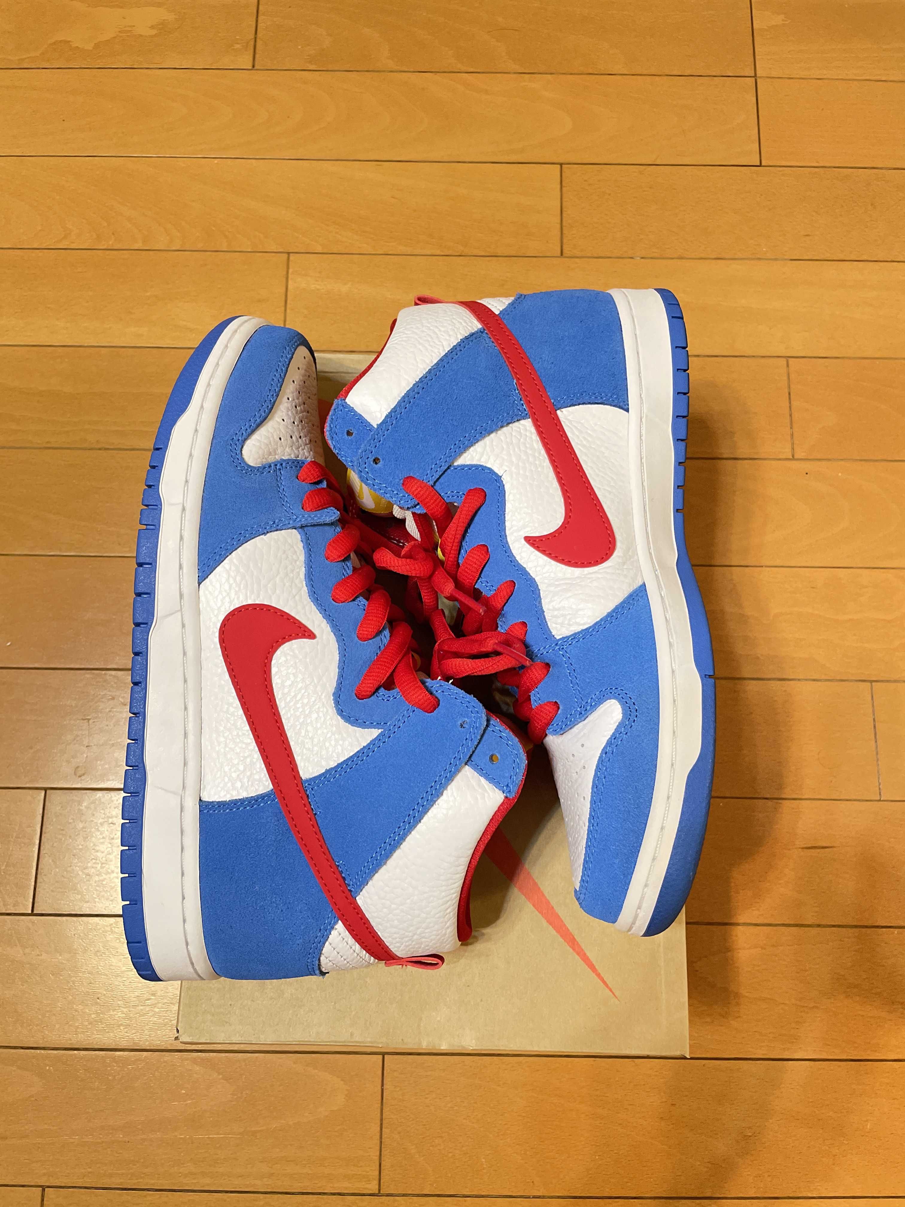 Nike SB Dunk High "Doraemon"