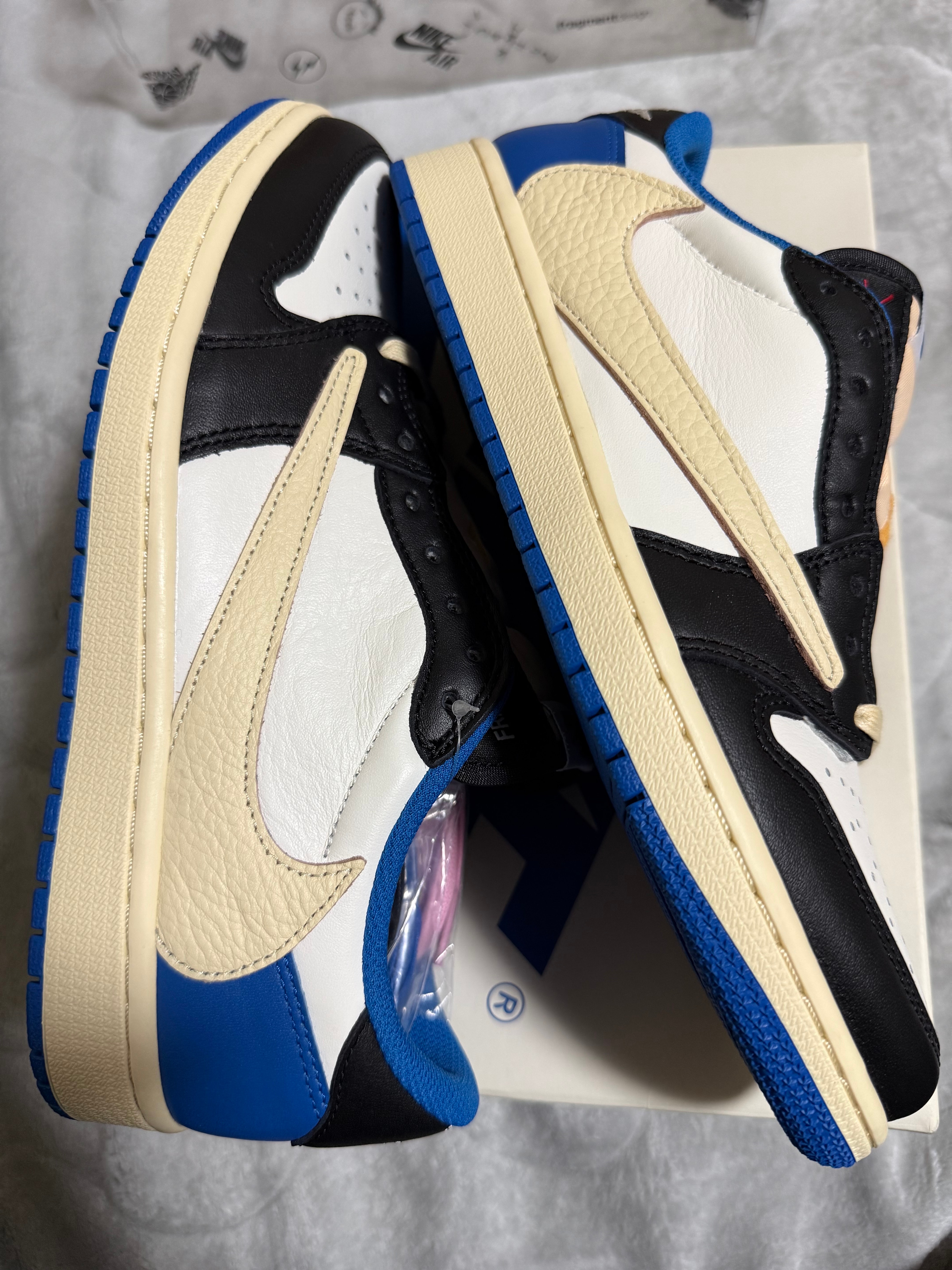 Travis Scott × fragment design × Nike Air Jordan 1 Low OG SP "Military Blue"