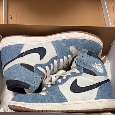 Nike Air Jordan 1 Retro High OG "Denim"