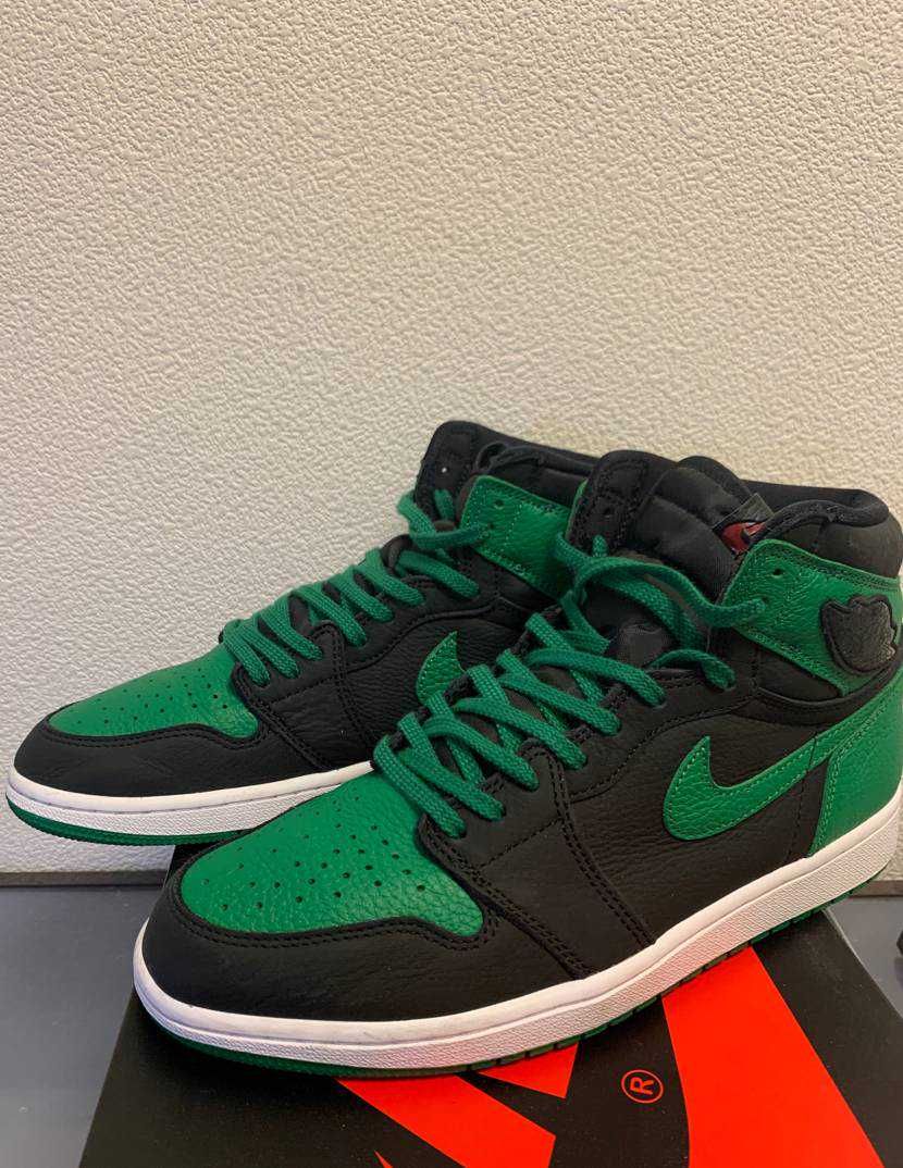 Nike Air Jordan 1 Retro High OG "Black/Pine Green" (2020)