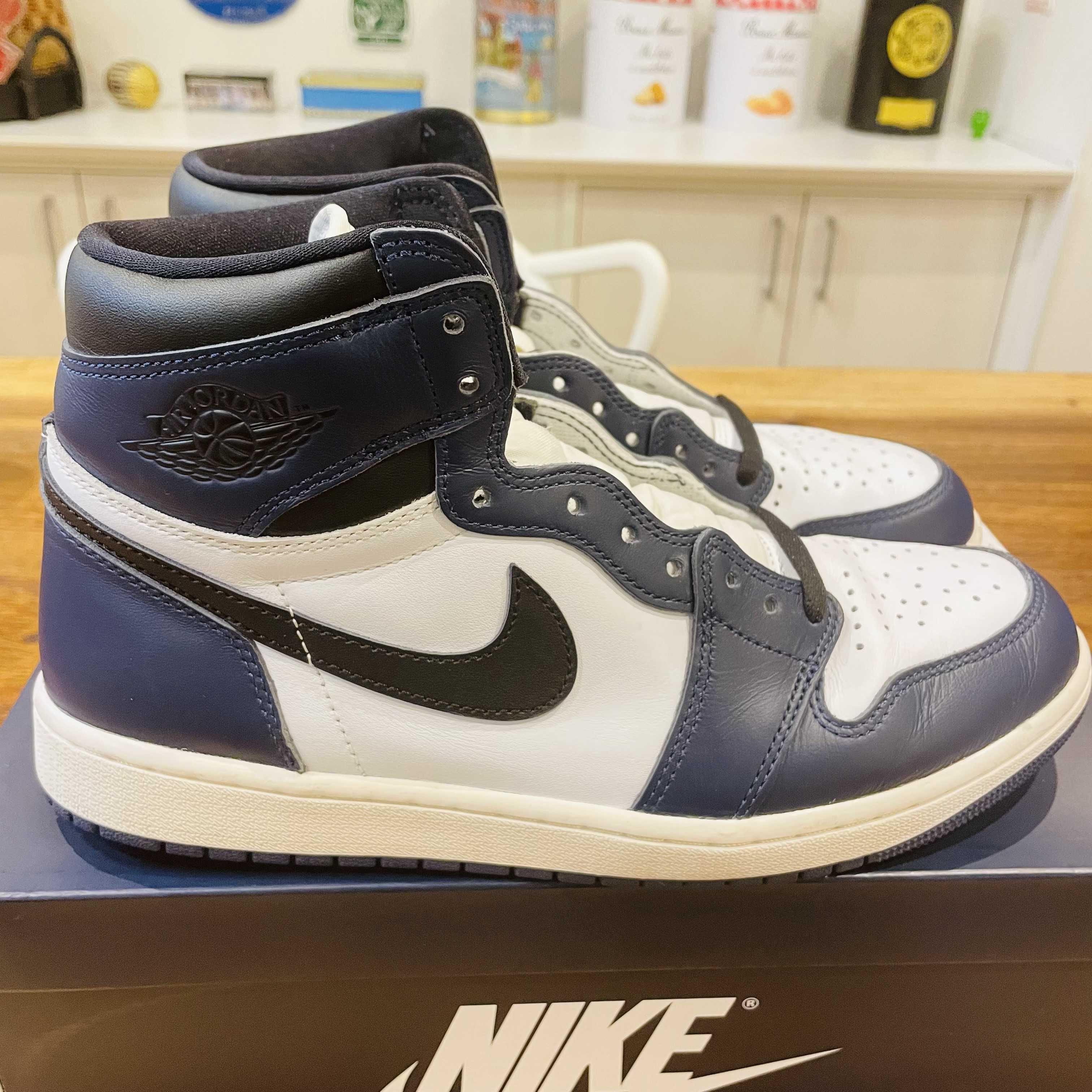 Nike Air Jordan 1 Retro High OG "Midnight Navy"