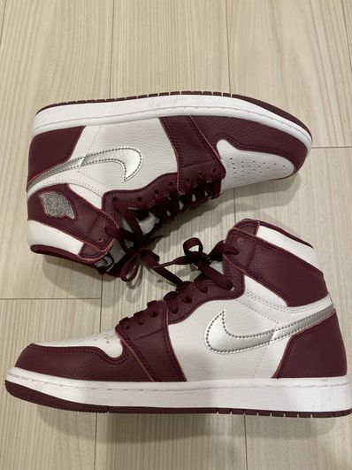 Nike Air Jordan 1 High OG "Bordeaux"