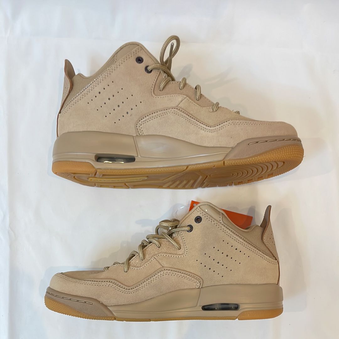 Nike Jordan Courtside 23 WE "Desert/Gum Light Brown/Baroque Brown"