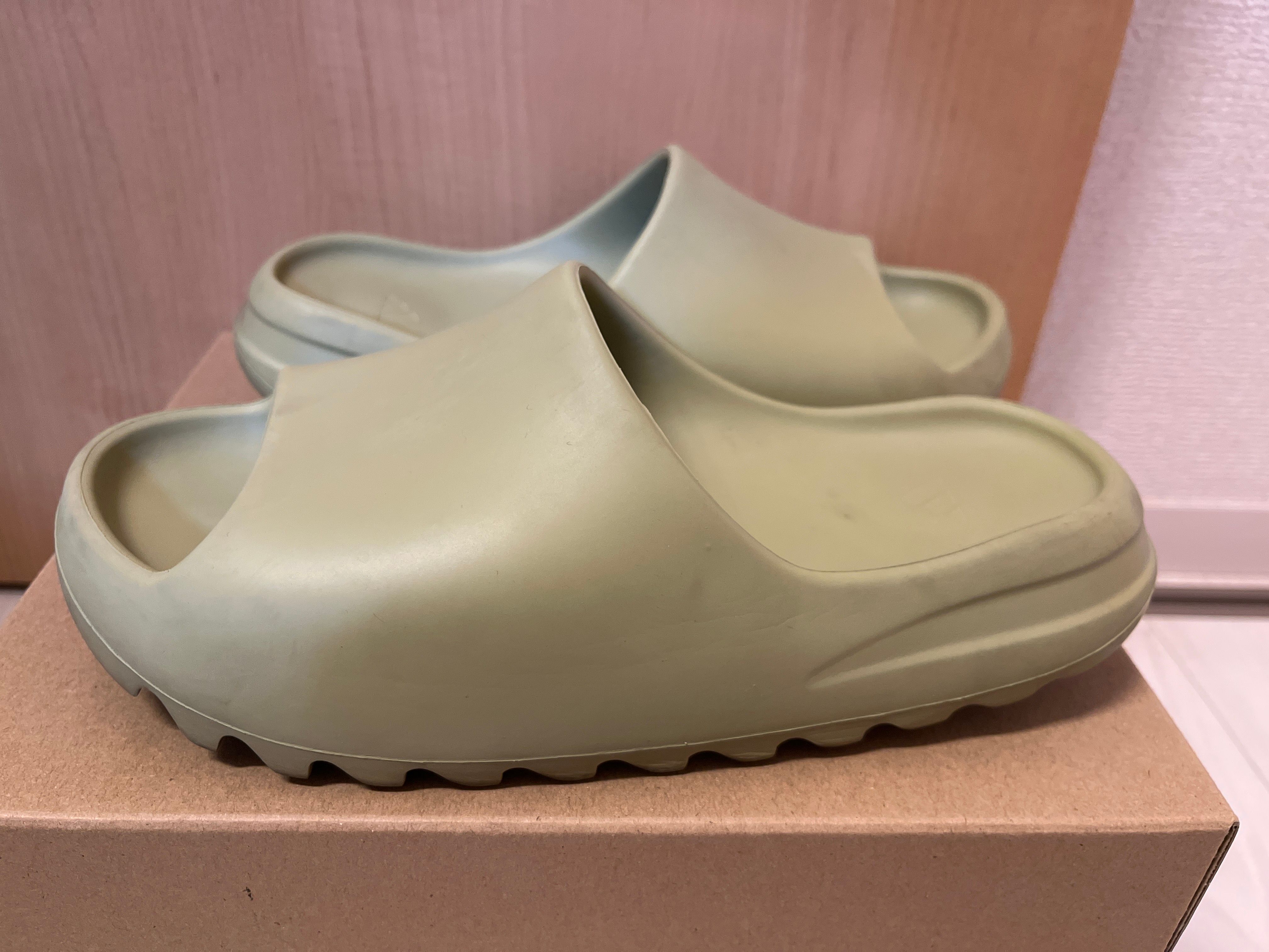adidas YEEZY Slide "Resin" (GZ5551)
