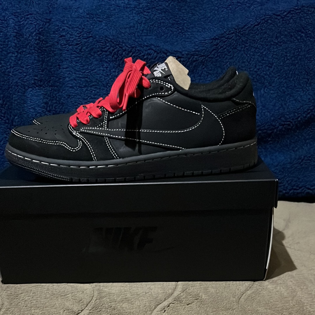 Travis Scott × Nike Air Jordan 1 Low OG SP "Black Phantom"