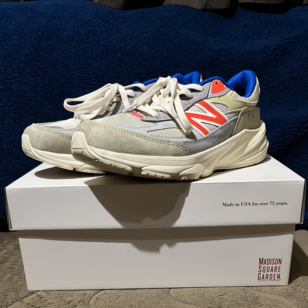 KITH × New Balance 990V6 Madison Square Garden "Sanddrift"