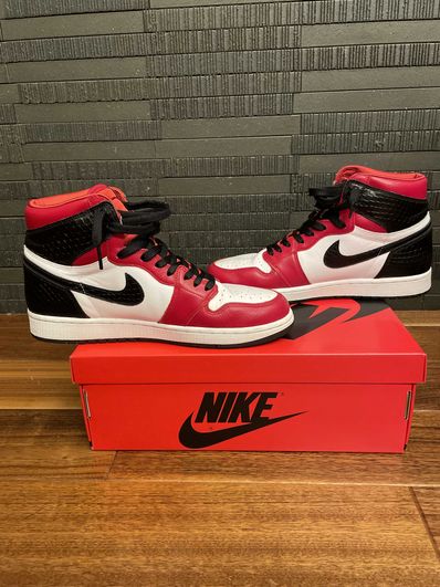 Nike Women's Air Jordan 1 High OG "Satin Red"
