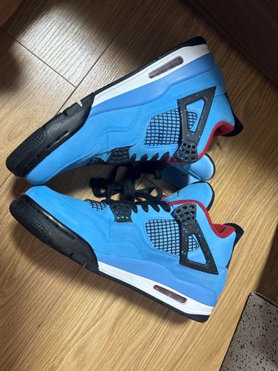 Travis Scott × Nike Air Jordan 4 Retro Cactus Jack "University Blue"