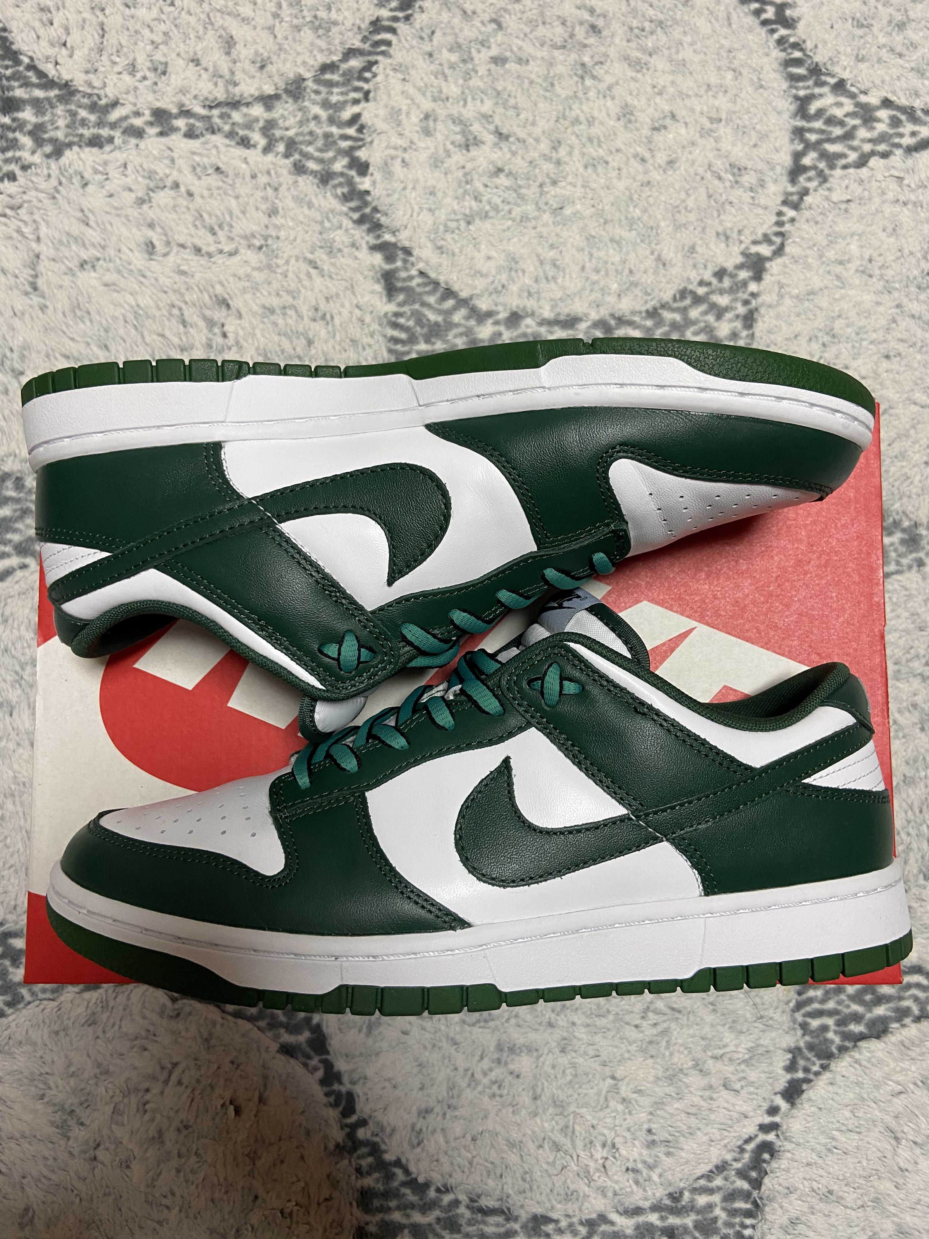 Nike Dunk Low Retro "Varsity Green/Team Green"