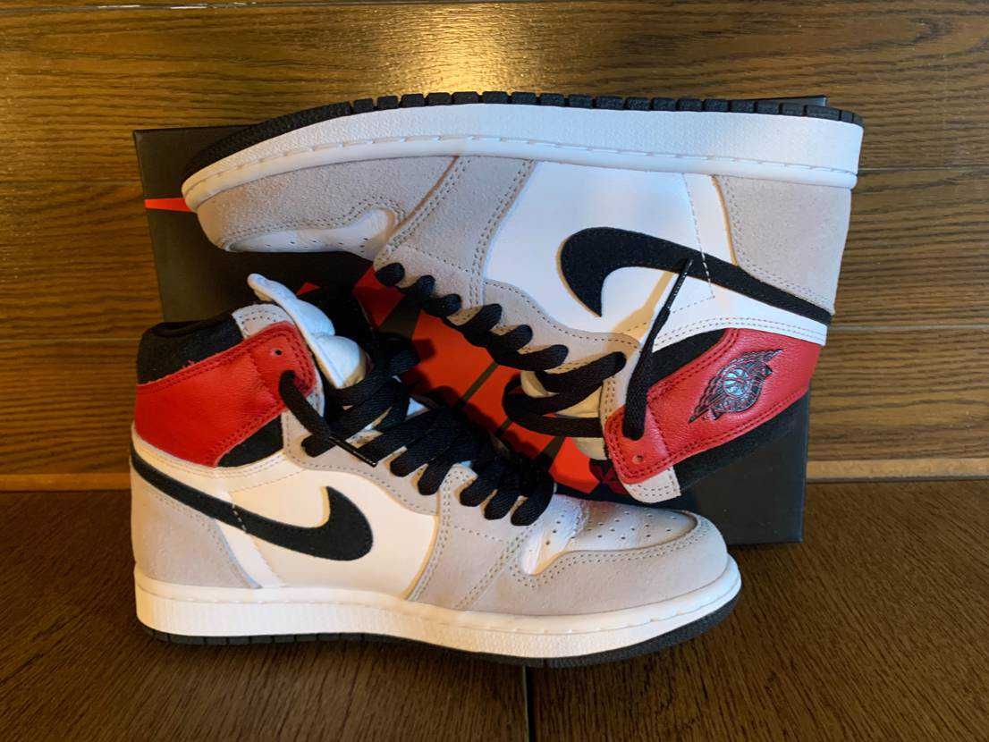 Nike Air Jordan 1 High OG "White/Black/Light Smoke Grey"