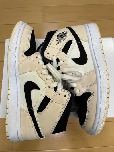 NIKE Women's AIR JORDAN 1 MID "GUAVA ICE"