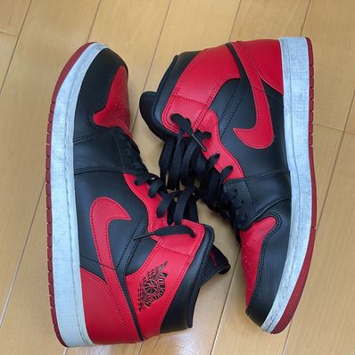 Nike Air Jordan 1 Mid "Bred"
