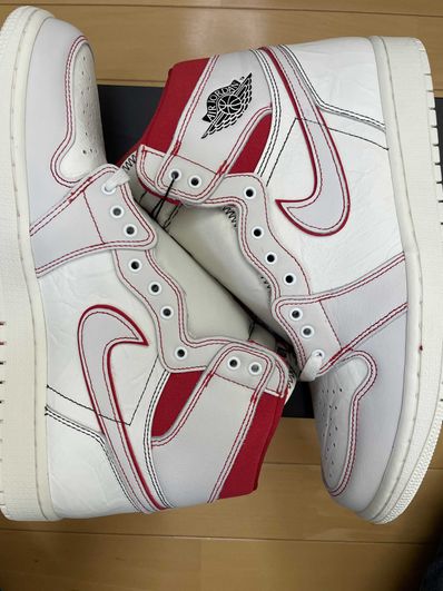 Nike Air Jordan 1 Retro High OG "Sail/University Red"