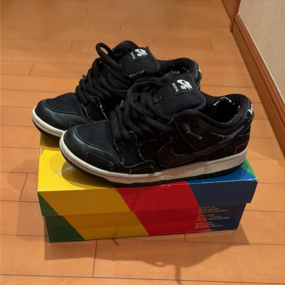 ウェイステッドユース × ナイキ SB ダンク ロー "ブラックデニム" / ヴェルディ