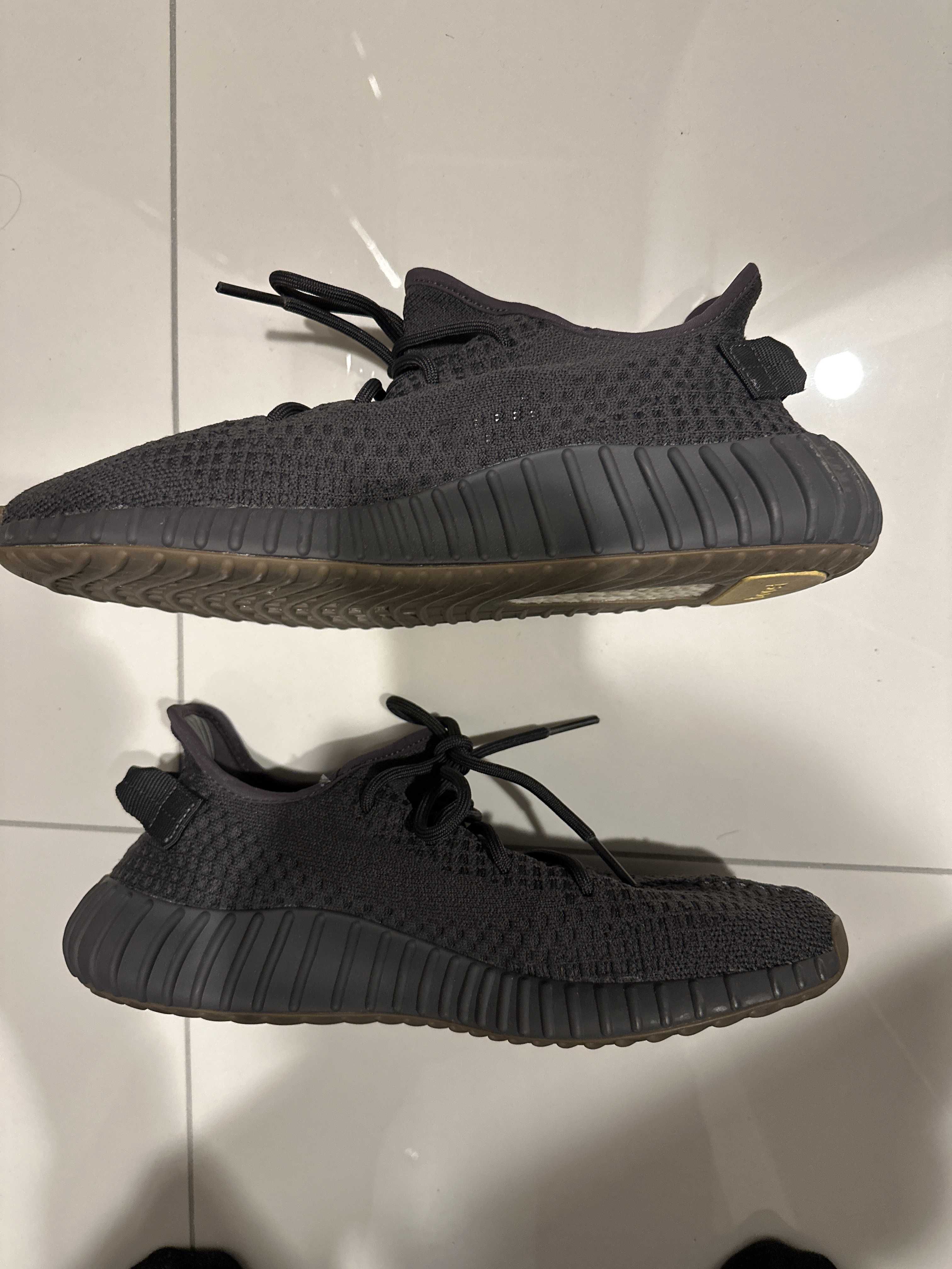  adidas YEEZY Boost 350 V2 "Cinder"