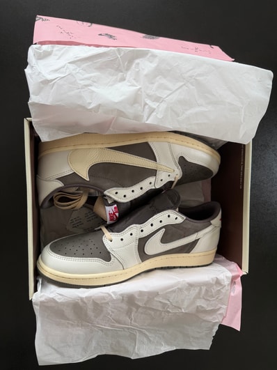 Travis Scott × Nike Air Jordan 1 Low OG SP "Reverse Mocha/Sail and Ridgerock"
