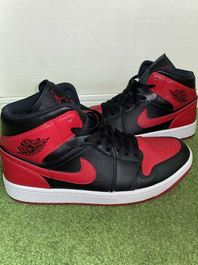 Nike Air Jordan 1 Mid "Bred"