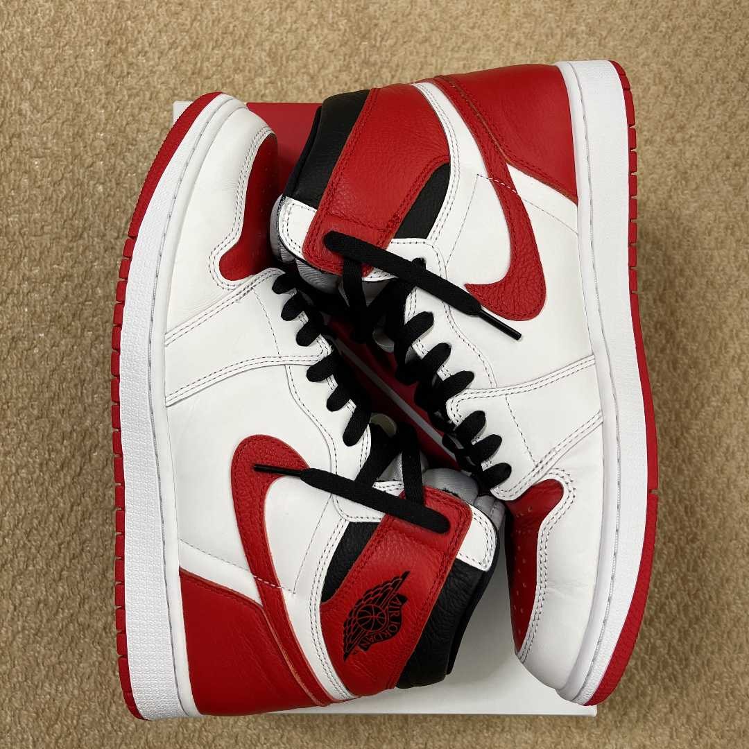 Nike Air Jordan 1 High OG "Heritage" 