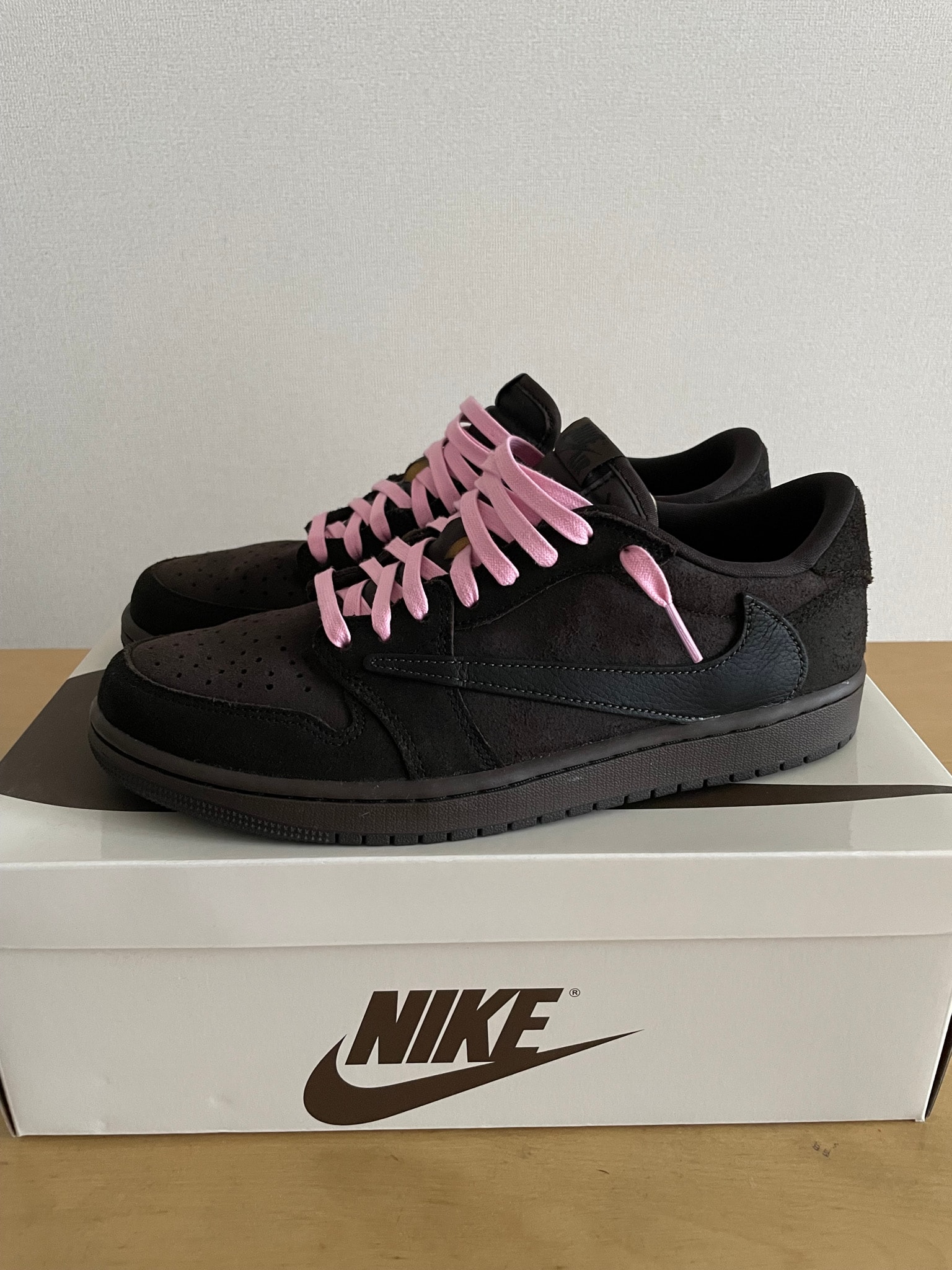 Travis Scott × Nike Air Jordan 1 Low OG SP "Velvet Brown and Dark Mocha"