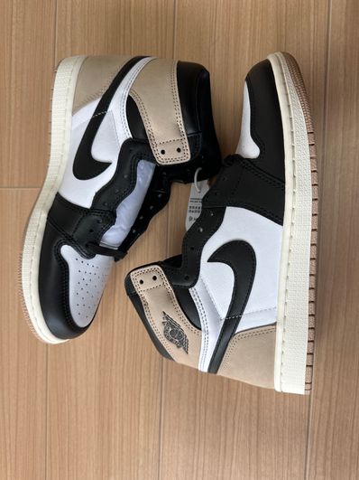 Nike Women's Air Jordan 1 Retro High OG "Latte"