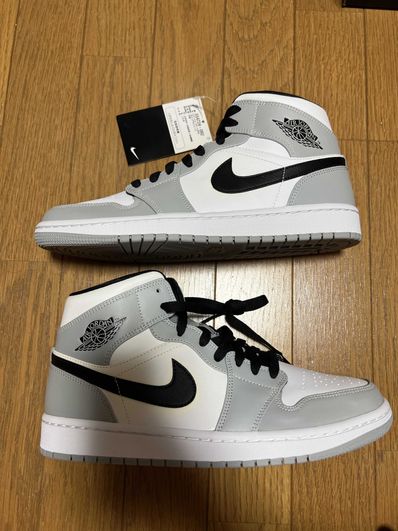 Nike Air Jordan 1 Mid "Light Smoke Grey/White/Black"