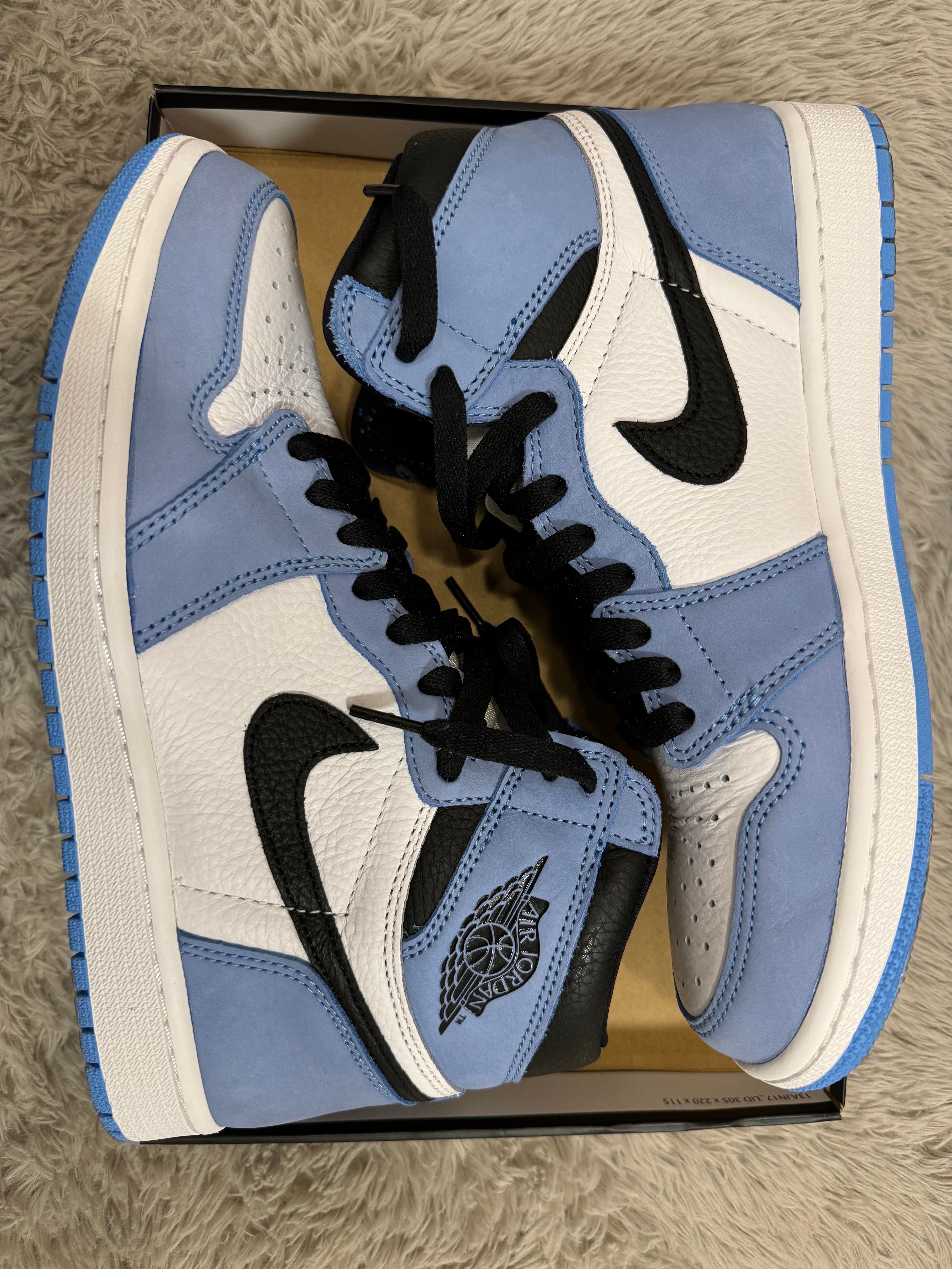 Nike Air Jordan 1 High OG "University Blue"