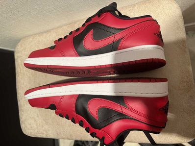 Nike Air Jordan 1 Low "Varsity Red"
