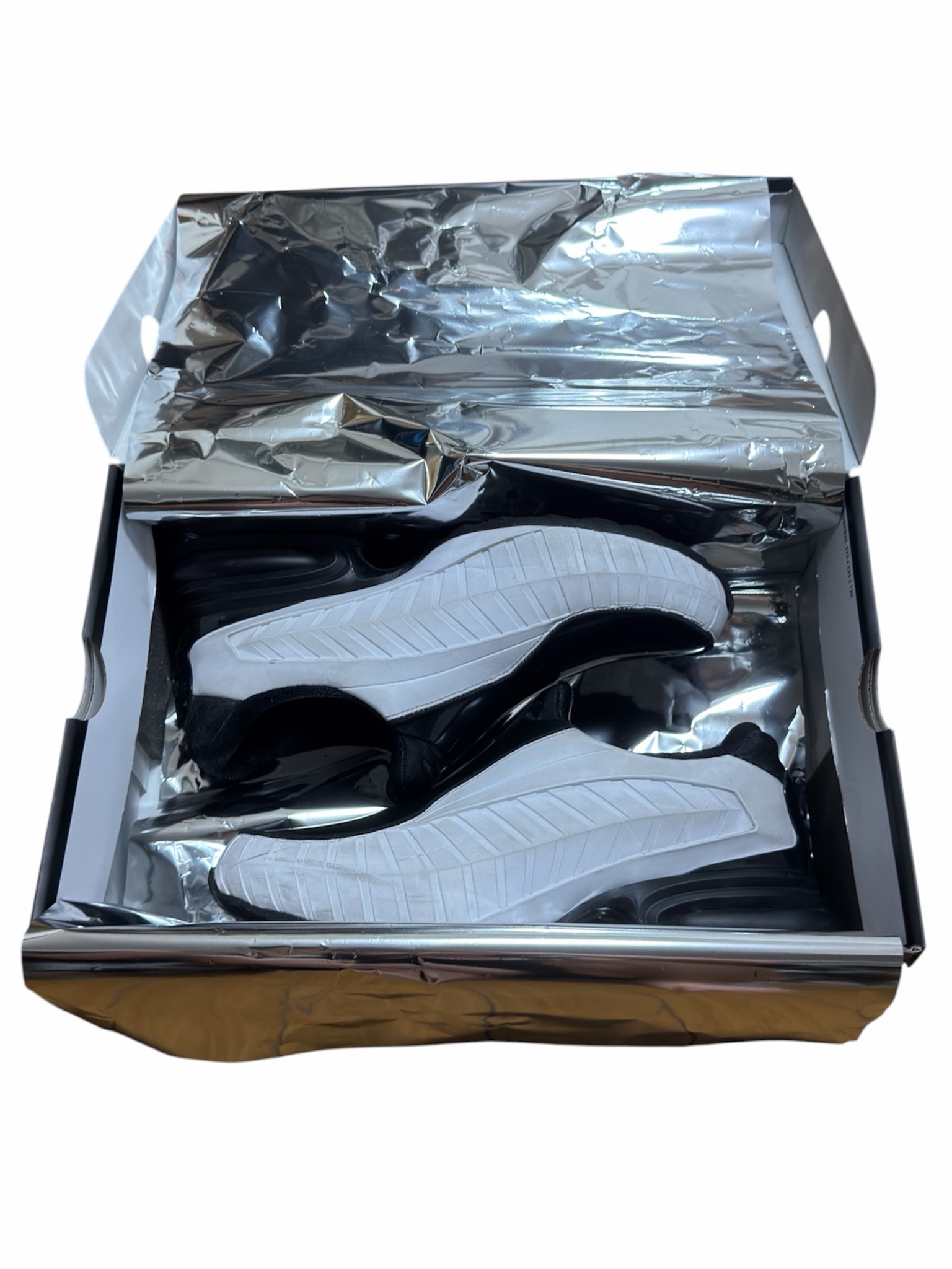 COMME des GARCONS HOMME PLUS × Nike Air Max Dolce "Black/White"