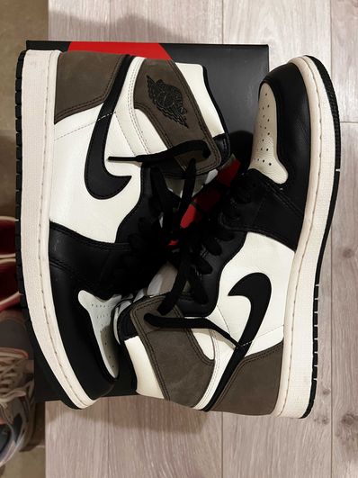 Nike Air Jordan 1 High OG "Sail/Dark Mocha/Black"